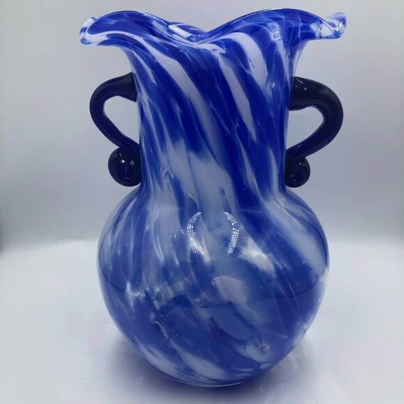 Vintage Blue White Swirl Cobalt Handled Vase Scalloped Edge - Picture 5 of 12